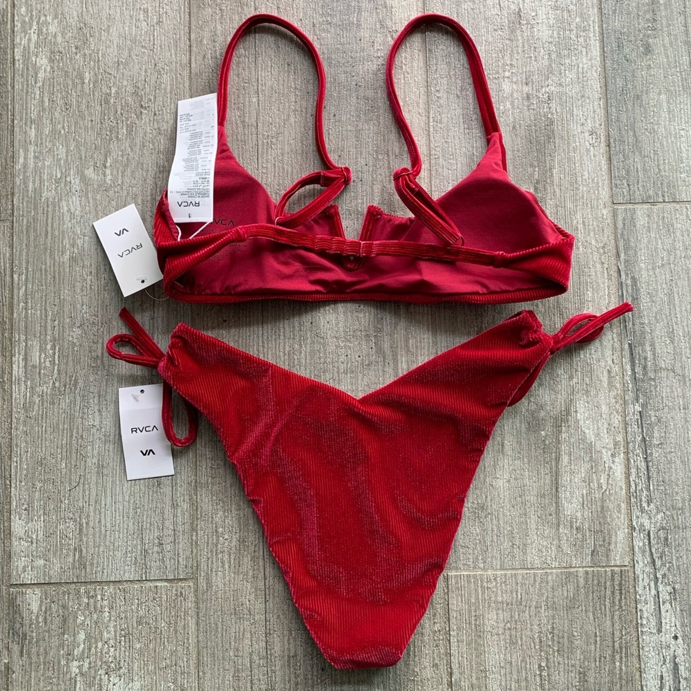 π₯π₯RVCA - KNOCK OUT V WIRE V HIGH-RISE BIKINI SETπ₯π₯ - Picture 7 of 8